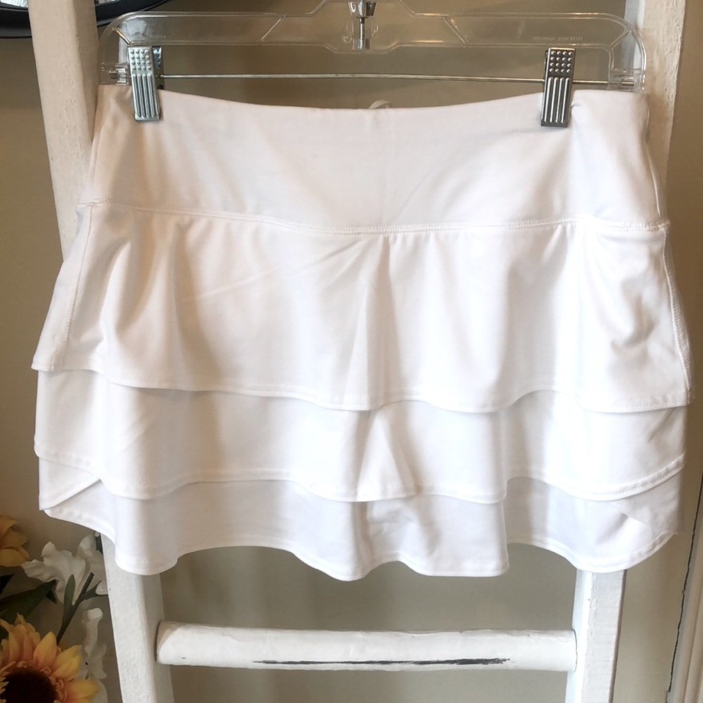 Athleta White Tennis Skirt.  Size Small.